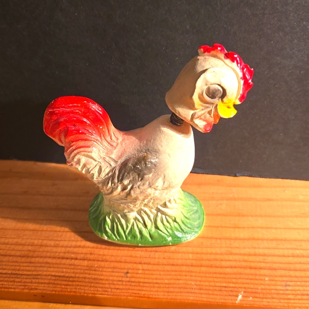 RARE VINTAGE CHALK WARE EASTER ROOSTER CHICKEN BOBBLE HEAD